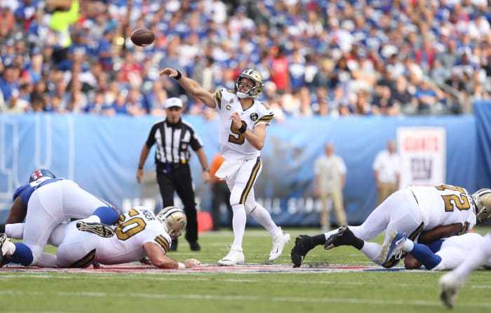 drew-brees-giants-pocket-rt.jpg